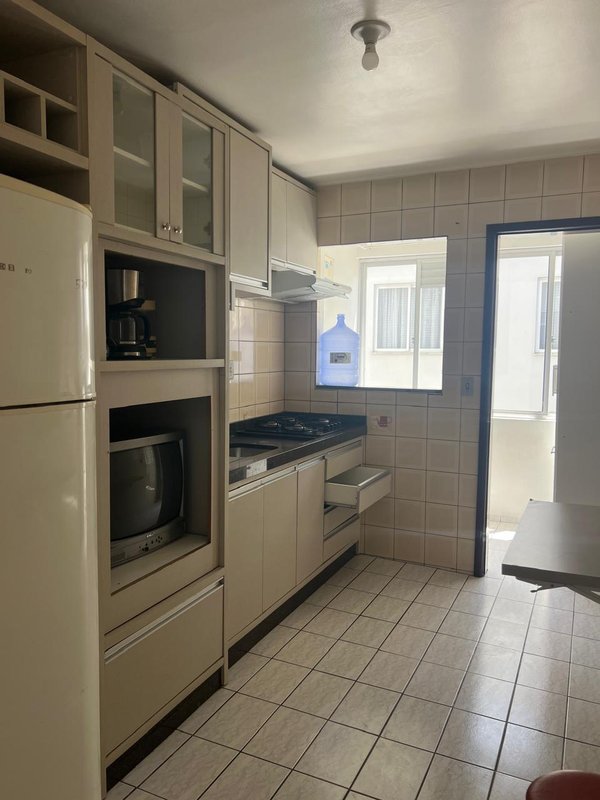 Apartamento na segunda quadra mar, localização excelente, com melhor custo de Meia Praia  Itapema - 