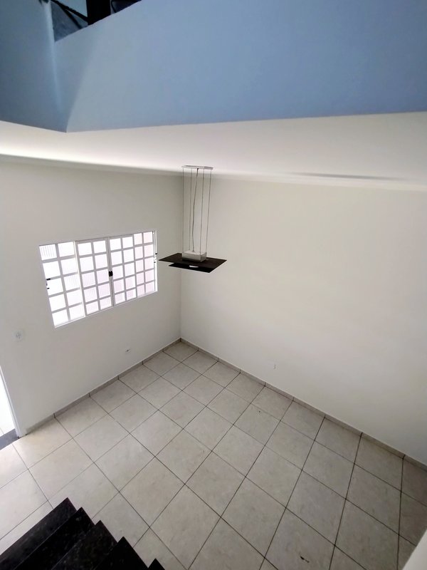 Ótimo sobrado à venda no Centro  Igaratá - 
