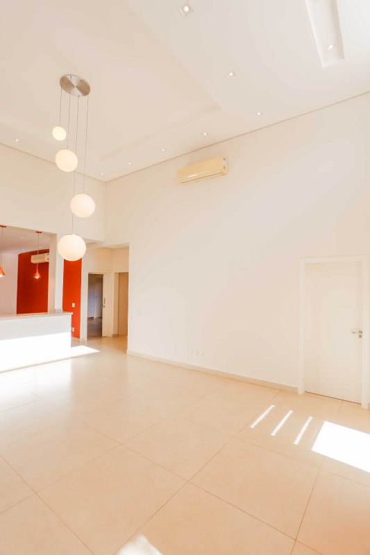 Casa Térrea de Alto Padrão com 414,90 m² – Sofisticação e Conforto em Cada Detalhe Rua Oswaldo Campos Guimarães Sorocaba - 