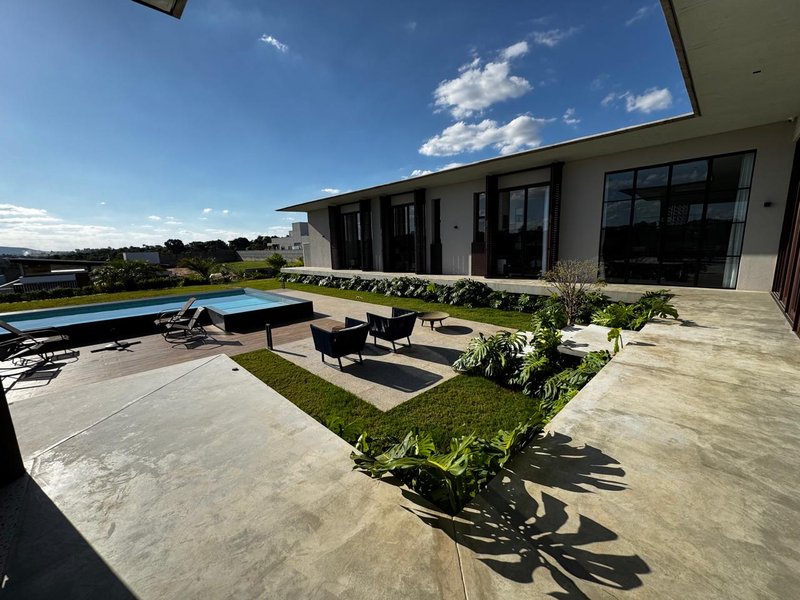 🌅 Casa Térrea Autoral no Saint Patrick – Vista Privilegiada para o Pôr do Sol Rodovia Raposo Tavares Sorocaba - 