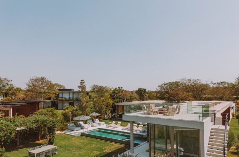 GLASS HAUS À VENDA – FAZ. BOA VISTA ✨ Um ícone de arquitetura contemporânea frente ao lago Alameda dos Pínus PORTO FELIZ - 