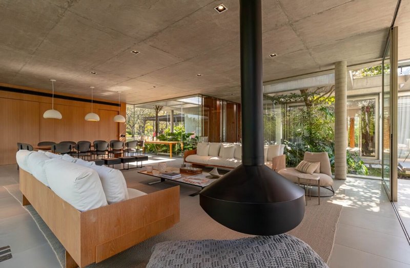 GLASS HAUS À VENDA – FAZ. BOA VISTA ✨ Um ícone de arquitetura contemporânea frente ao lago Alameda dos Pínus PORTO FELIZ - 