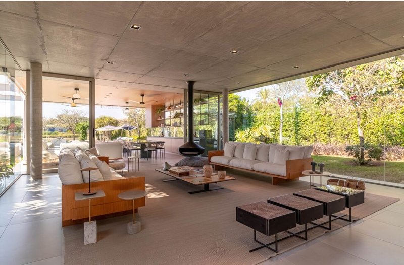 GLASS HAUS À VENDA – FAZ. BOA VISTA ✨ Um ícone de arquitetura contemporânea frente ao lago Alameda dos Pínus PORTO FELIZ - 