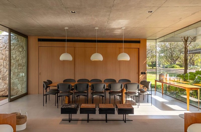 GLASS HAUS À VENDA – FAZ. BOA VISTA ✨ Um ícone de arquitetura contemporânea frente ao lago Alameda dos Pínus PORTO FELIZ - 