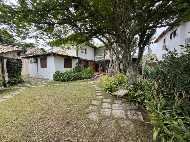 A 150 metros do paraíso: essa casa em Búzios é de outro mundo 😍🌴 Rua Guabiroba Armação dos Búzios - 