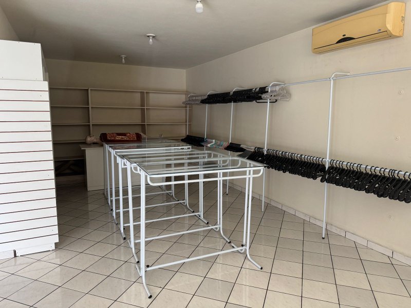 Sala Comercial no Bairro Quintino Rua Indaial Timbó - 
