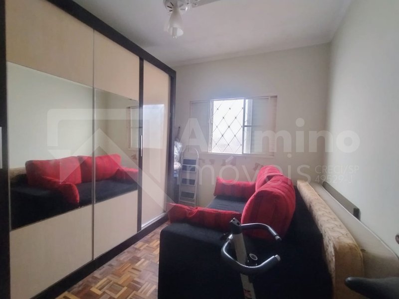 VILA INDEPENDÊNCIA - RESIDÊNCIA 03 DORM. 01 SUITE  Bauru - 