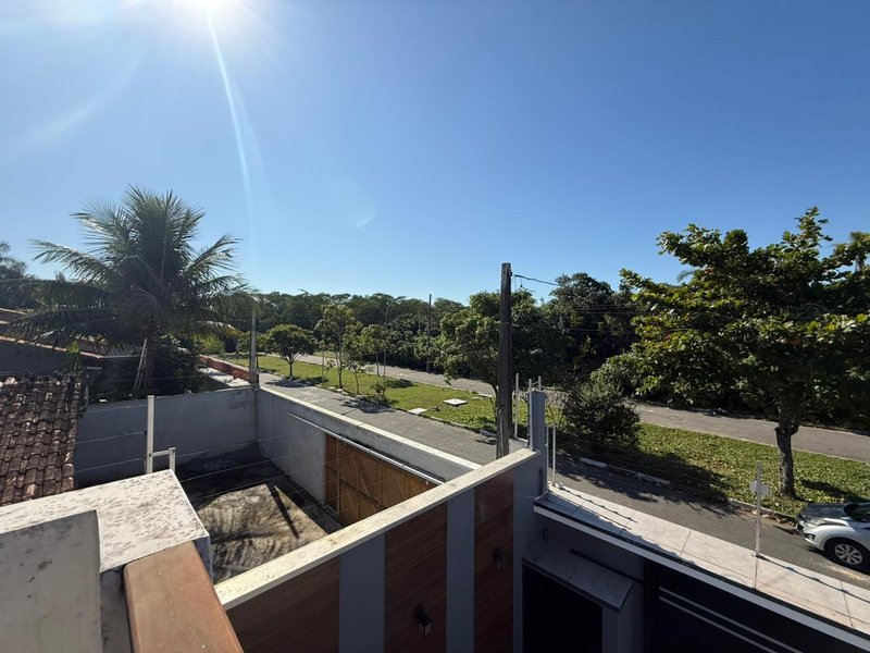 🏡 Casa moderna, sustentável e com piscina iluminada!  Caraguatatuba - 