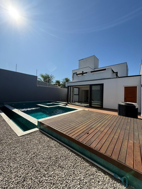 🏡 Casa moderna, sustentável e com piscina iluminada!  Caraguatatuba - 