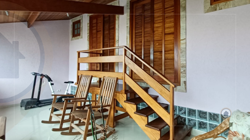 SOBRADO COM 302 M² | 3 DORMS | 2 SUÍTES | 3 VAGAS | JARDIM PALMIRA – GUARULHOS/SP Rua Jaime dos Santos Augusto Filho Guarulhos - 