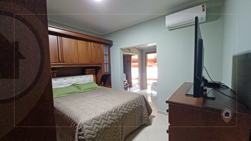 SOBRADO COM 302 M² | 3 DORMS | 2 SUÍTES | 3 VAGAS | JARDIM PALMIRA – GUARULHOS/SP Rua Jaime dos Santos Augusto Filho Guarulhos - 