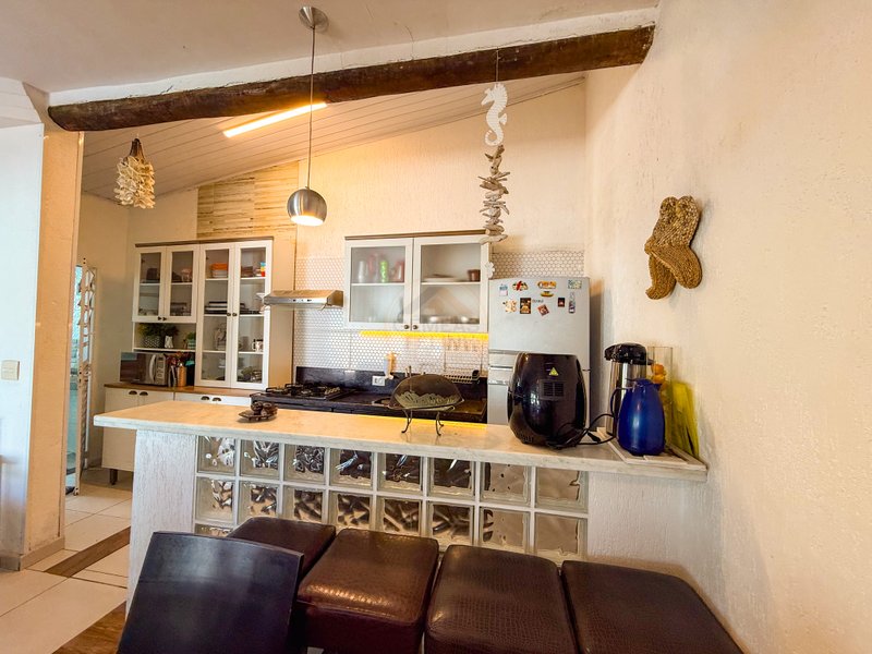 Casa aconchegante na Praia de Juquehy - VENDA E LOCAÇÃO DIÁRIA  São Sebastião - 