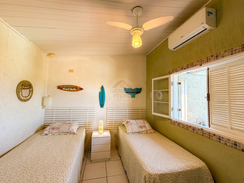 Casa aconchegante na Praia de Juquehy - VENDA E LOCAÇÃO DIÁRIA  São Sebastião - 