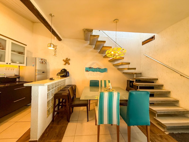 Casa aconchegante na Praia de Juquehy - VENDA E LOCAÇÃO DIÁRIA  São Sebastião - 