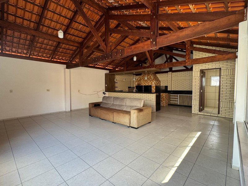 Casa no Bairro Imigrantes Rua Portugal Timbó - 