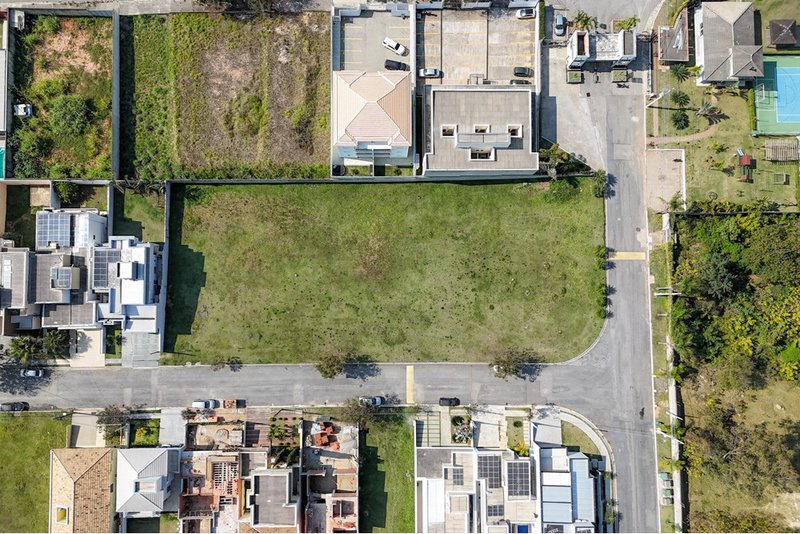 TERRENO Á VENDA - 595m - R$ 350.000 - CONDOMÍNIO GRAMADOS SOROCABA - Sorocaba SP Avenida Gabriel Seme Cury Sorocaba - 