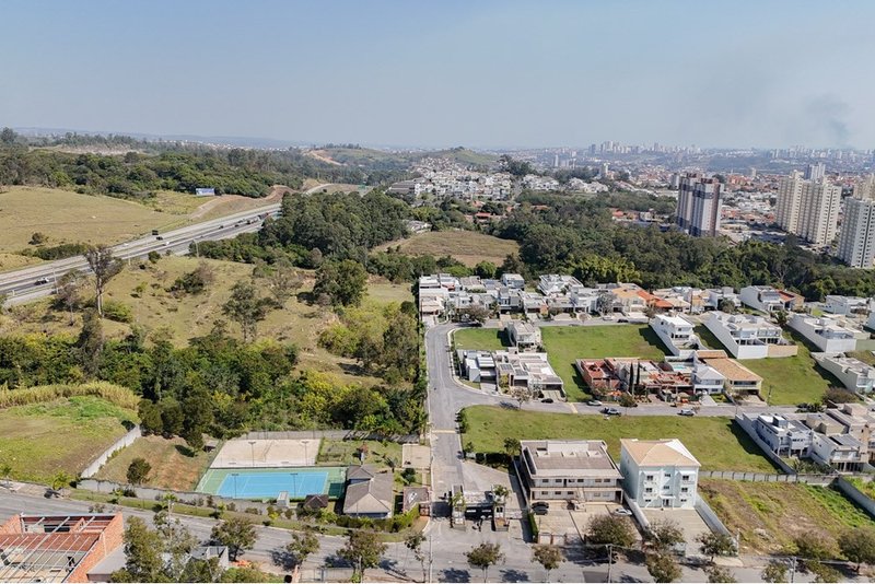 TERRENO Á VENDA - 595m - R$ 350.000 - CONDOMÍNIO GRAMADOS SOROCABA - Sorocaba SP Avenida Gabriel Seme Cury Sorocaba - 