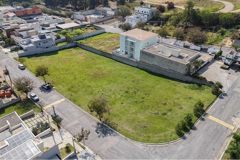 TERRENO Á VENDA - 595m - R$ 350.000 - CONDOMÍNIO GRAMADOS SOROCABA - Sorocaba SP Avenida Gabriel Seme Cury Sorocaba - 