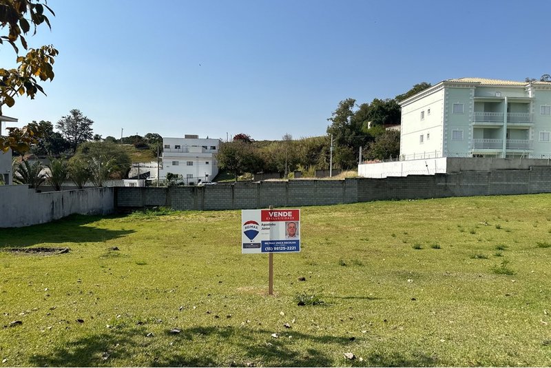 TERRENO Á VENDA - 595m - R$ 350.000 - CONDOMÍNIO GRAMADOS SOROCABA - Sorocaba SP Avenida Gabriel Seme Cury Sorocaba - 