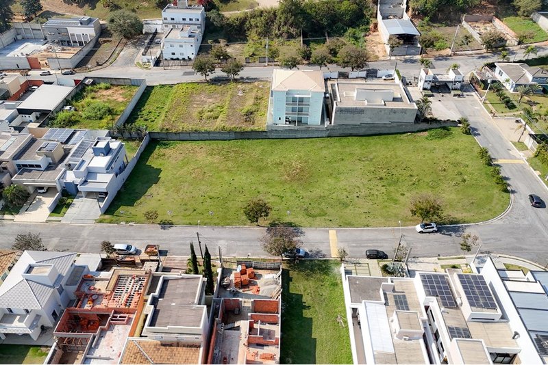 TERRENO Á VENDA - 595m - R$ 350.000 - CONDOMÍNIO GRAMADOS SOROCABA - Sorocaba SP Avenida Gabriel Seme Cury Sorocaba - 