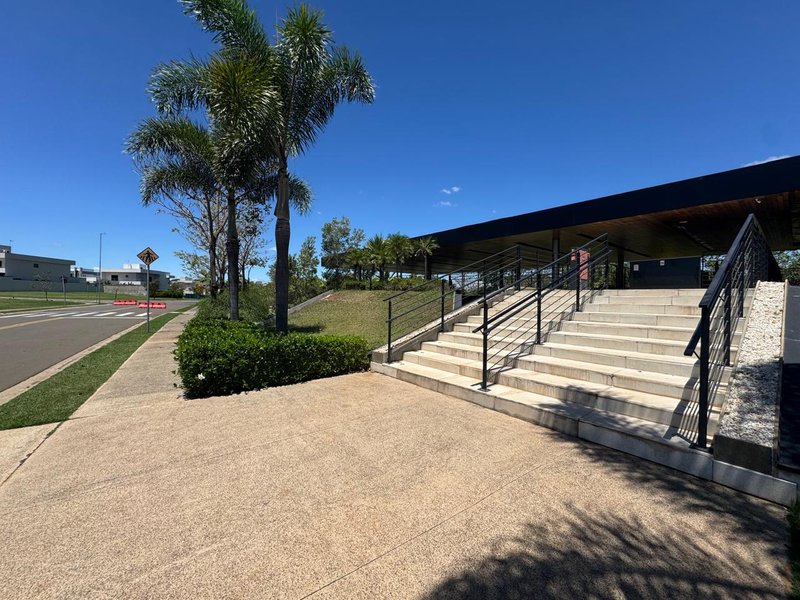 Terreno à Venda no Renomado Residencial Ville Sainte Anne – Em Sousas, Campinas Avenida Antônio Carlos Couto de Barros Campinas - 