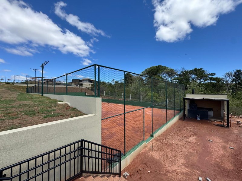 Terreno à Venda no Renomado Residencial Ville Sainte Anne – Em Sousas, Campinas Avenida Antônio Carlos Couto de Barros Campinas - 