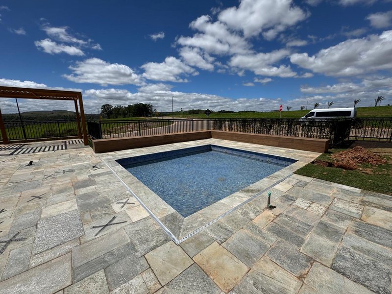 Terreno à Venda no Renomado Residencial Ville Sainte Anne – Em Sousas, Campinas Avenida Antônio Carlos Couto de Barros Campinas - 