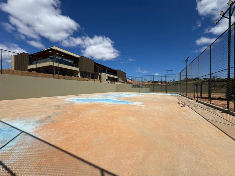 Terreno à Venda no Renomado Residencial Ville Sainte Anne – Em Sousas, Campinas Avenida Antônio Carlos Couto de Barros Campinas - 