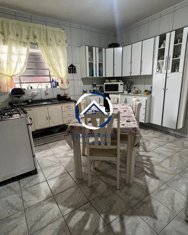Ótima casa de 262m² na Vila Suíça em Santo André  Santo André - 