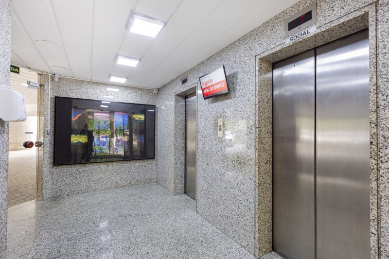 ALUGO OU VENDO CONJUNTO COMERCIAL – 234M2 – 6 VAGAS - BERRINI Avenida Engenheiro Luiz Carlos Berrini São Paulo - 