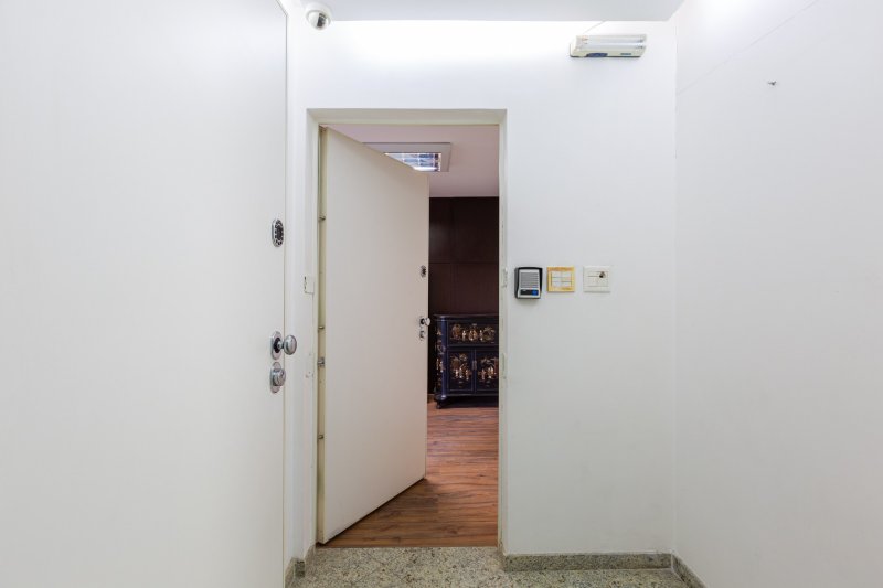 ALUGO OU VENDO CONJUNTO COMERCIAL – 234M2 – 6 VAGAS - BERRINI Avenida Engenheiro Luiz Carlos Berrini São Paulo - 