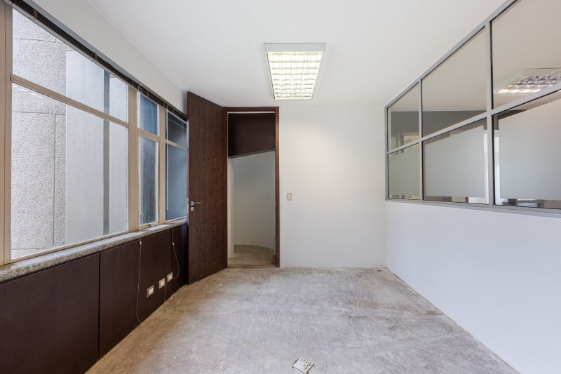 ALUGO OU VENDO CONJUNTO COMERCIAL – 234M2 – 6 VAGAS - BERRINI Avenida Engenheiro Luiz Carlos Berrini São Paulo - 