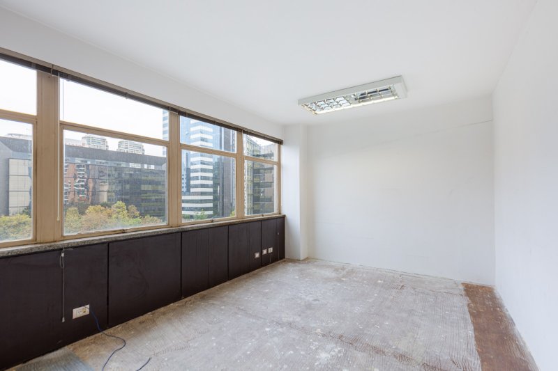 ALUGO OU VENDO CONJUNTO COMERCIAL – 234M2 – 6 VAGAS - BERRINI Avenida Engenheiro Luiz Carlos Berrini São Paulo - 