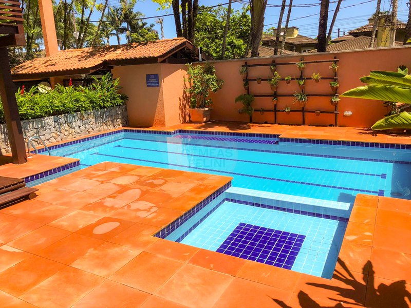 Casa em Condomínio na Praia de Juquehy - À VENDA  São Sebastião - 