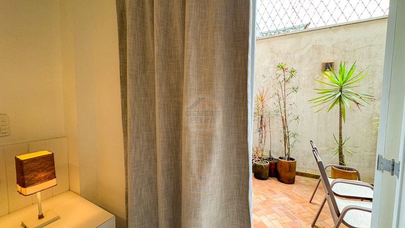 Viva o privilégio de estar a poucos passos do mar em Juquehy - À VENDA  São Sebastião - 