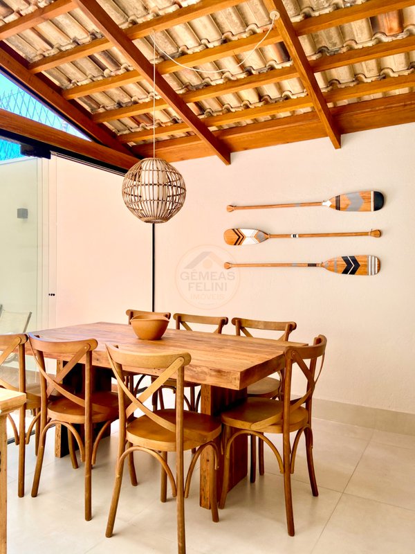 Casa em Condomínio na Praia de Juquehy - À VENDA  São Sebastião - 