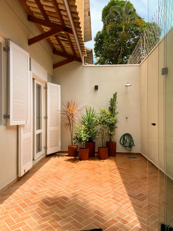 Casa em Condomínio na Praia de Juquehy - À VENDA  São Sebastião - 