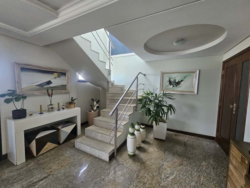 APARTAMENTO COBERTURA 4 QUARTOS SUÍTE VARANDA LAVABO PISCINA 4 GARAGENS À VENDA NA GRAÇA! Rua Santa Rita de Cássia Salvador - 