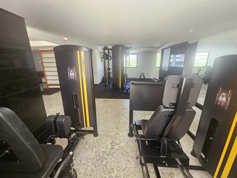 APARTAMENTO COBERTURA 4 QUARTOS SUÍTE VARANDA LAVABO PISCINA 4 GARAGENS À VENDA NA GRAÇA! Rua Santa Rita de Cássia Salvador - 