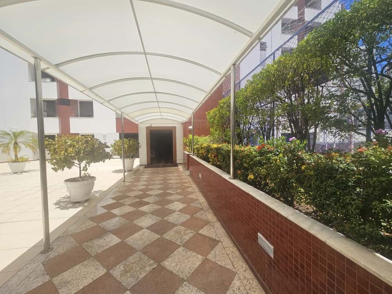 APARTAMENTO COBERTURA 4 QUARTOS SUÍTE VARANDA LAVABO PISCINA 4 GARAGENS À VENDA NA GRAÇA! Rua Santa Rita de Cássia Salvador - 