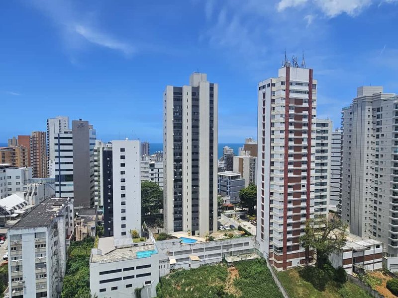 APARTAMENTO COBERTURA 4 QUARTOS SUÍTE VARANDA LAVABO PISCINA 4 GARAGENS À VENDA NA GRAÇA! Rua Santa Rita de Cássia Salvador - 