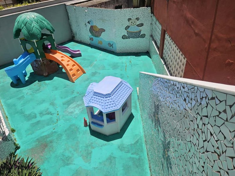 APARTAMENTO COBERTURA 4 QUARTOS SUÍTE VARANDA LAVABO PISCINA 4 GARAGENS À VENDA NA GRAÇA! Rua Santa Rita de Cássia Salvador - 