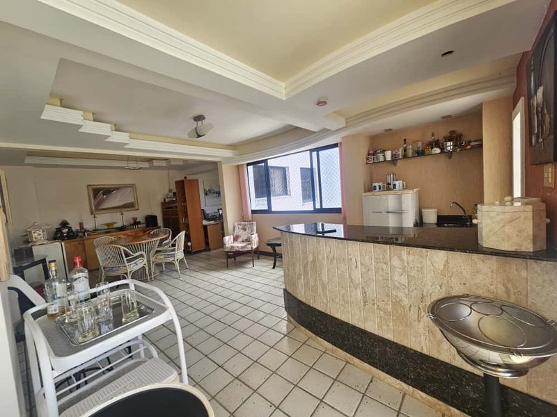 APARTAMENTO COBERTURA 4 QUARTOS SUÍTE VARANDA LAVABO PISCINA 4 GARAGENS À VENDA NA GRAÇA! Rua Santa Rita de Cássia Salvador - 