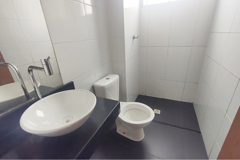 Apartamento à venda, 42m - 2 Dorm. R$ 198.000 -Cond. Resid. Parque Serra Bonita - Sorocaba Rua Comendador Vicente Amaral Sorocaba - 