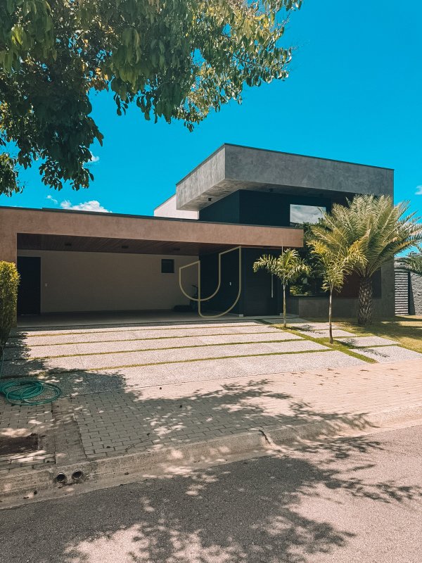 Casa Térrea com 4 Suítes no Condomínio Mont Blanc Rua Doutor Gaspare Jesus de Martini São José dos Campos - 