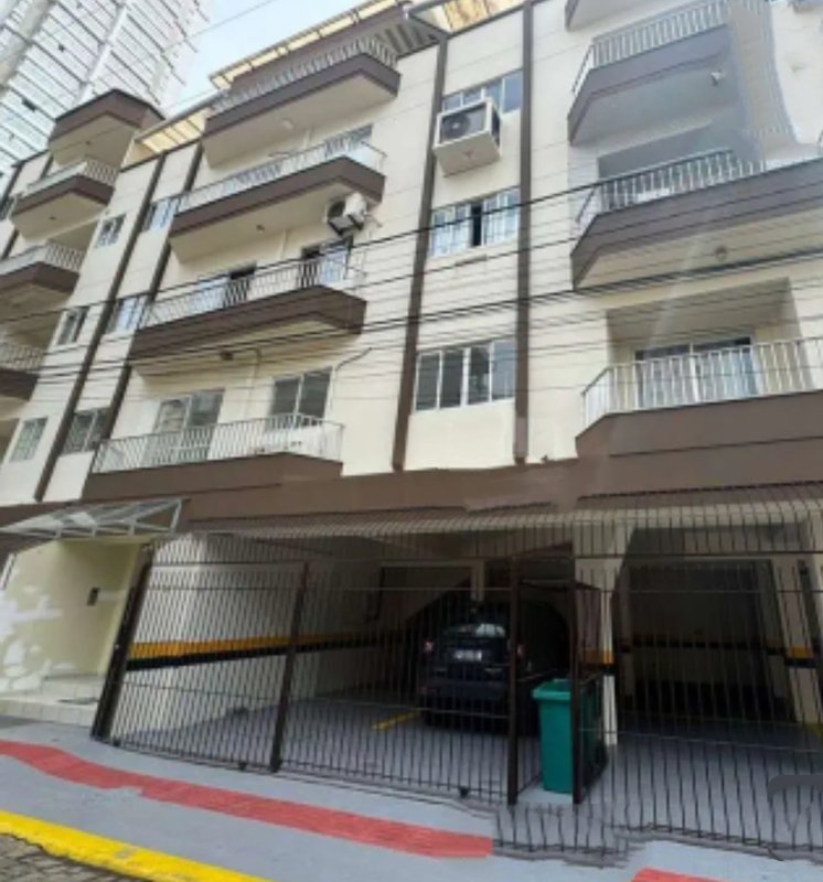 Apartamento no centro de Balneário Camboriú SC Rua 175 Balneário Camboriú - 