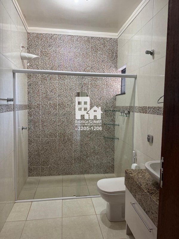 Sobrado para locação Jd Mantovanni – 3 quartos (1 suíte) com varanda + área gourmet  Tatuí - 