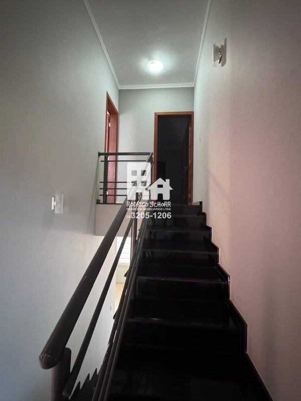 Sobrado para locação Jd Mantovanni – 3 quartos (1 suíte) com varanda + área gourmet  Tatuí - 