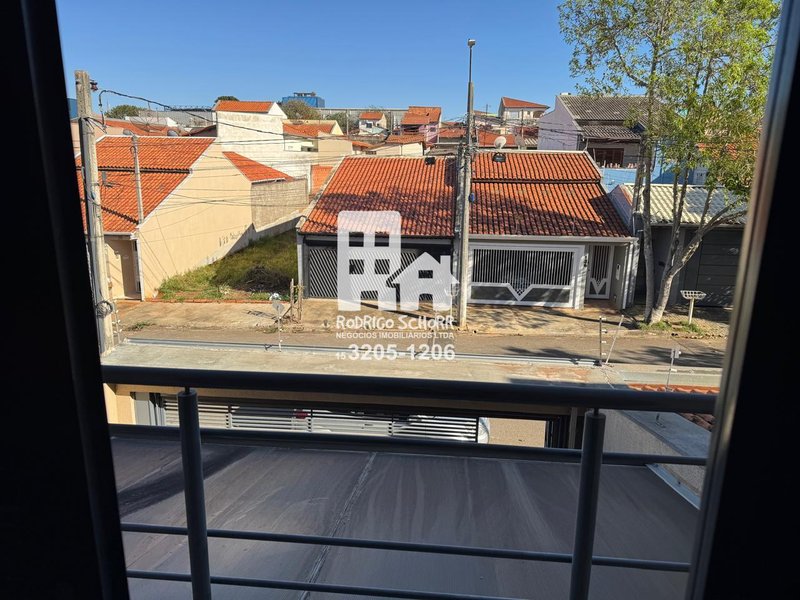 Sobrado para locação Jd Mantovanni – 3 quartos (1 suíte) com varanda + área gourmet  Tatuí - 