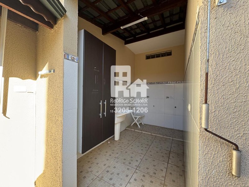 Sobrado para locação Jd Mantovanni – 3 quartos (1 suíte) com varanda + área gourmet  Tatuí - 